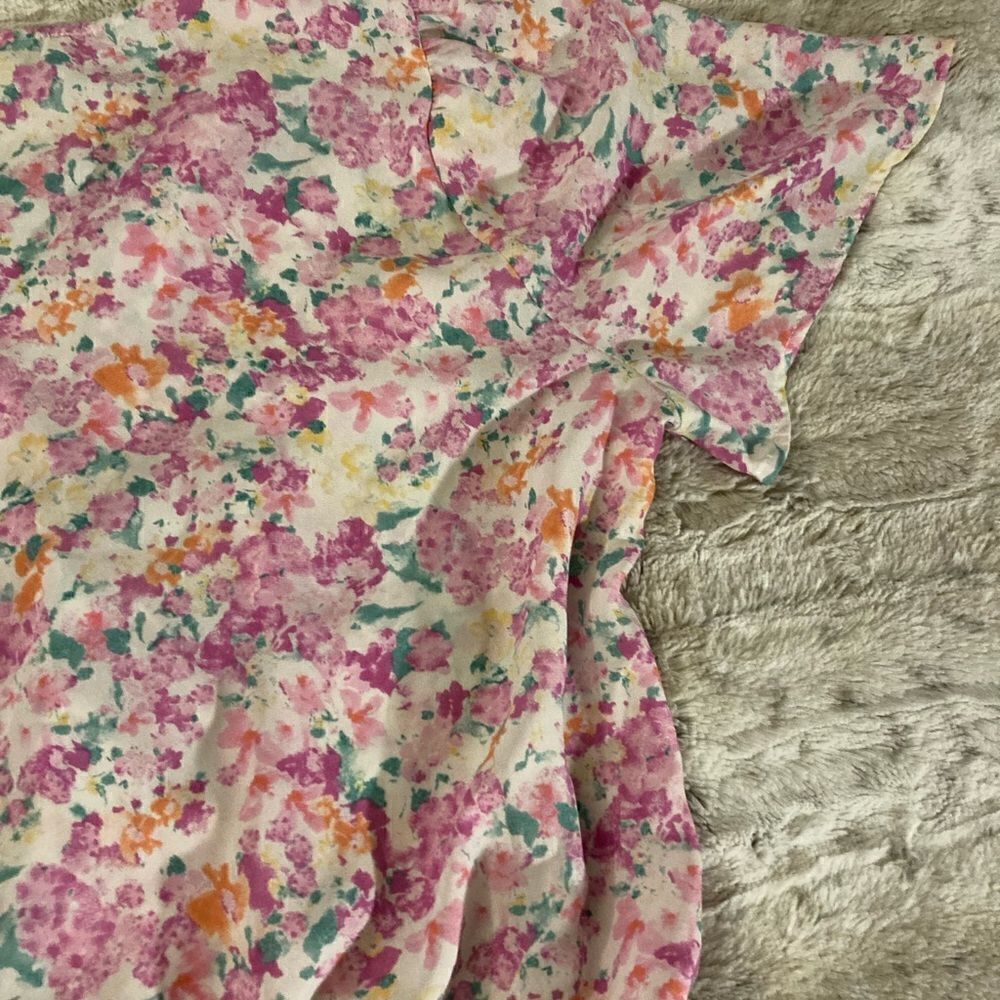 : : ALL IN FAVOR Short Sleeve Floral Faux Wrap Blouse Bodysuit : : - Picture 13 of 14